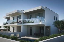 Zadar, Vrsi, beautiful terraced house with garden and swimming pool