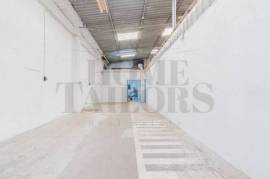Warehouse with 950 m² in São João Da Talha, for rent with purchase option.