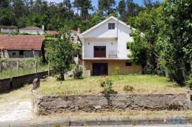 Casa de Cidade T2 em Santa Eulália de 182,00 m²