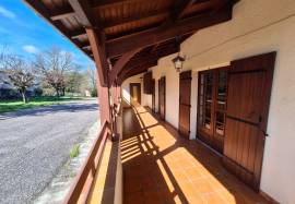 Detached Country House with Outbuilding and Open Views