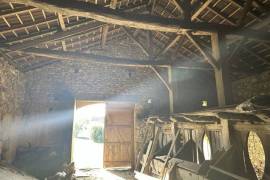 Countryside Barn to Renovate