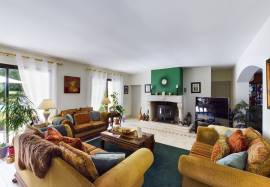 Superb Detached Villa with Guest Gite and Pool