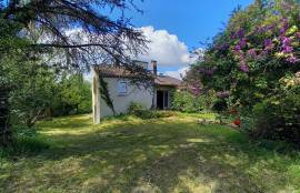 Architect Designed Detached House and Large Garden