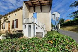 Habitable House, Ideal Holiday Home