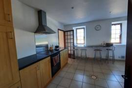 Detached Country House with Swimming Pool