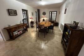 Detached Country House with Swimming Pool