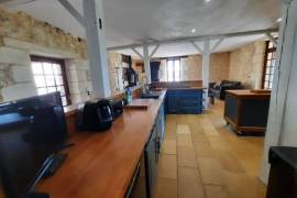 Detached Country House with Swimming Pool
