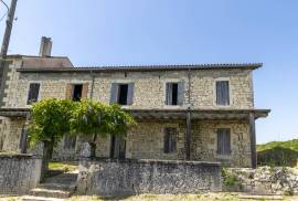 Traditional House to Renovate and Deveplop