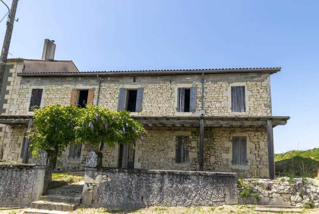Traditional House to Renovate and Deveplop