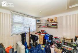 3 bedroom, Semi-detached house for sale 3 bedroom, Semi-detached house for sale