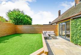 2 bedroom, Bungalow for sale