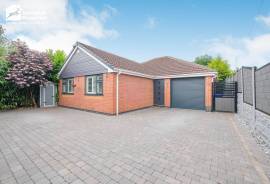 3 bedroom, Detached bungalow for sale