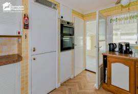 2 bedroom, Detached bungalow for sale