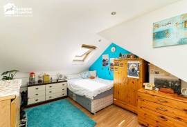 7 bedroom, Semi-detached house for sale