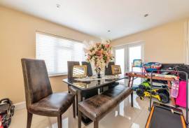 3 bedroom, Bungalow for sale