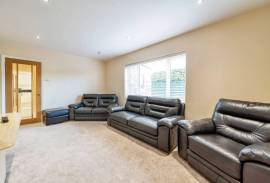 3 bedroom, Bungalow for sale