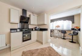3 bedroom, Bungalow for sale