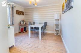 4 bedroom, Detached house for sale