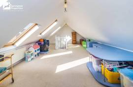 4 bedroom, Detached house for sale