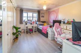 4 bedroom, Detached house for sale
