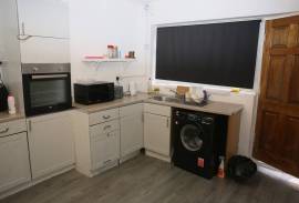 2 bedroom, Terraced House for sale