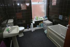 2 bedroom, Terraced House for sale