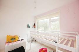 2 bedroom, Maisonette for sale