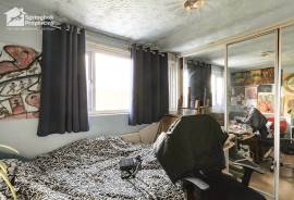 4 bedroom, Semi-detached house for sale