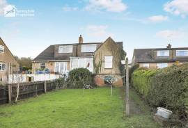 4 bedroom, Semi-detached house for sale