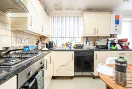 3 bedroom, Terraced House for sale