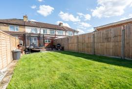 3 bedroom, Terraced House for sale