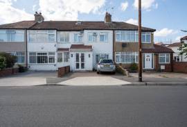 3 bedroom, Terraced House for sale