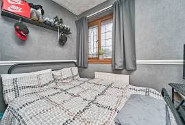 3 bedroom, Semi-detached house for sale