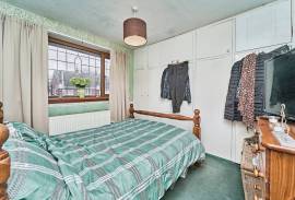 3 bedroom, Semi-detached house for sale