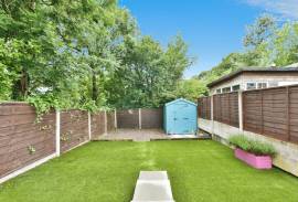 3 bedroom, Terraced House for sale