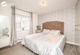 4 bedroom, Detached house for sale