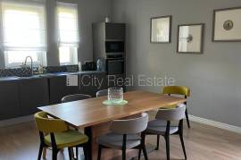 Detached house for rent in Jurmala, 220.00m2