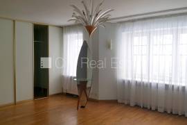Detached house for rent in Riga district, 847.00m2