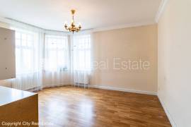 Apartment for rent in Riga, 123.70m2