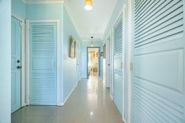 Pacific Beach Condo #2: Prime Beachfront Location with Stunning Views