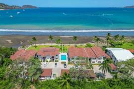 Pacific Beach Condo #2: Prime Beachfront Location with Stunning Views