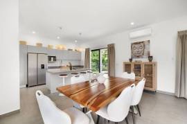 Casa Mikella: Just Listed! Brand New, Fully Furnished Beachside Bliss!
