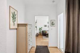 Bright Studio with Balcony and Garden Views in Central Moabit
