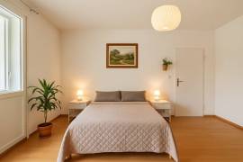 Bright Studio with Balcony and Garden Views in Central Moabit