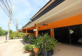 Excellent Location Private Villa Ideal For Pub or Restaurant on Soi 102 For Sale