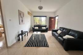 2 Bedroom Top Floor Apartment - Universal, Paphos