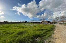Building land for sale in Pouzolles - 160 000 € *