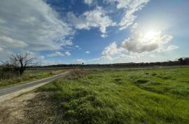Building land for sale in Pouzolles - 160 000 € *