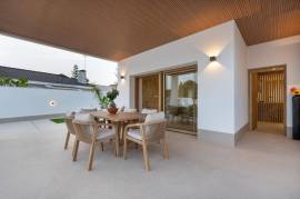 Luxury villa 800 metres from the sea in Campoamor, Costa Blanca South