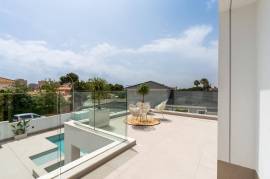 Luxury villa 800 metres from the sea in Campoamor, Costa Blanca South